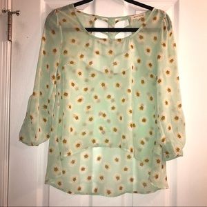 Daisy Hi-Low blouse